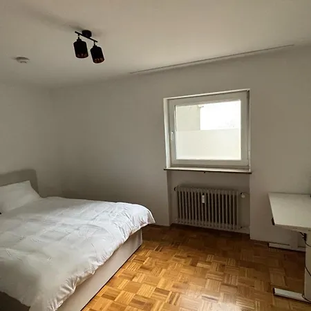 Appartamento Ludwig- 2 Direkt At Oktoberfest - 10 Min Walk To Old Town- 4 Min Walk To 2 Diff U-bahn Stations & Parking Available *