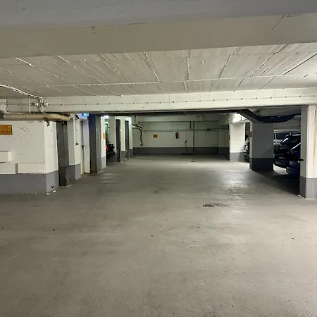 Appartement Ludwig- 2 Direkt At Oktoberfest - 10 Min Walk To Old Town- 4 Min Walk To 2 Diff U-bahn Stations & Parking Available Munich